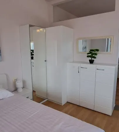 Studio Apartman Zara Kastav Exterior photo